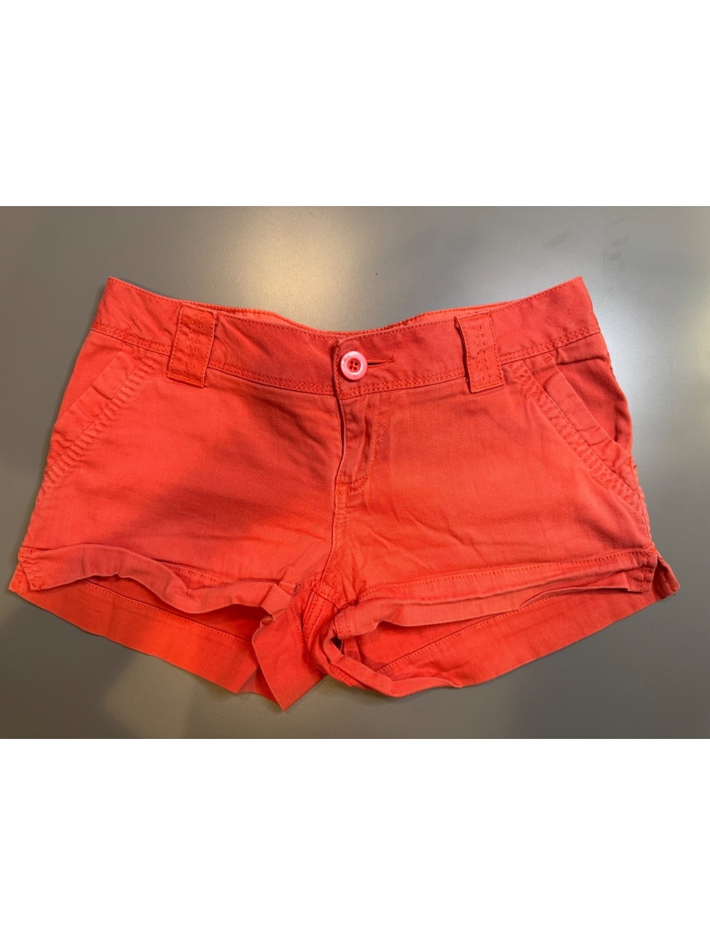 Vintage early-2000s SO brand shorts, size 7